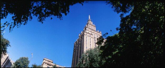 Ile pięter ma Pałac Kultury i Nauki w Warszawie?