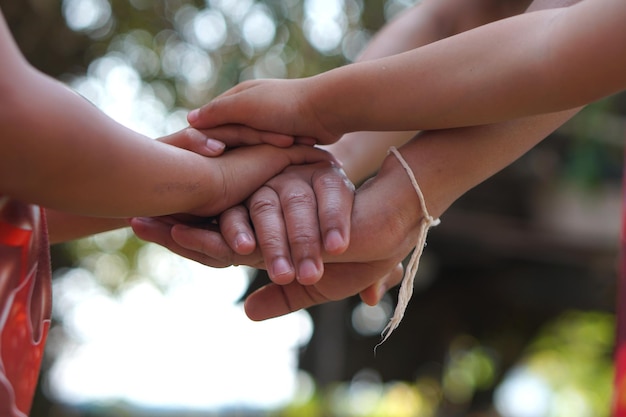 Co to pomoc humanitarna i komu jest najbardziej potrzebna?