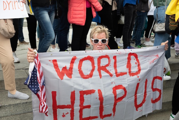 Co to jest Polska Akcja Humanitarna i jakie niesie przesłanie?